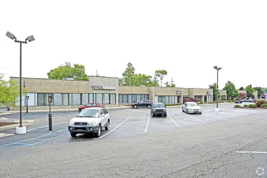 More Photos Of 32500-32522 Northwestern Hwy, Farmington Hills Unknown For Lease