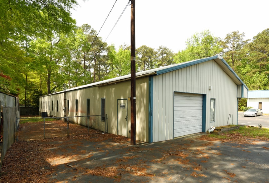 More Photos Of 120 Kaminer Way Pky, Columbia Light Distribution For Sale