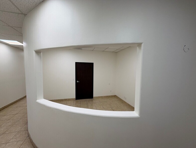 More Photos Of 4717 Van Nuys Blvd, Sherman Oaks Office For Lease
