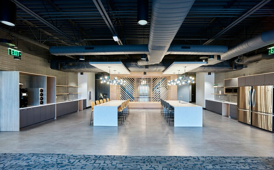 More Photos Of 10451 NW 117th Ave, Miami Coworking Space