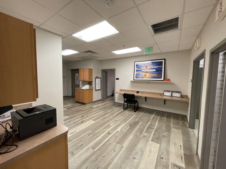 More Photos Of 3615 Lake Center Dr, Mount Dora Medical For Sale