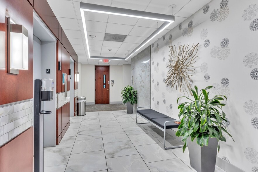 More Photos Of 3541 Randolph Rd, Charlotte Unknown For Lease