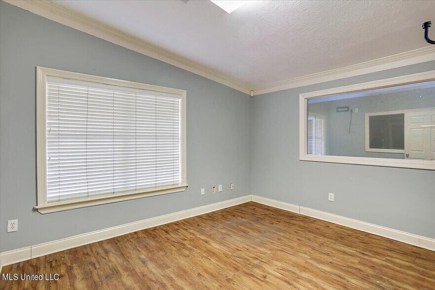 More Photos Of 2873 Highway 49 S, Florence Auto Dealership For Sale