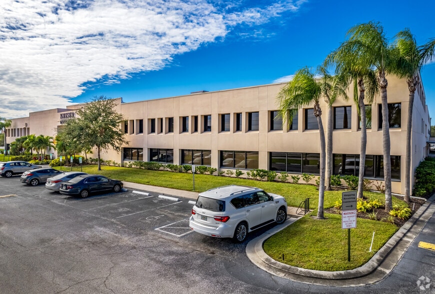 More Photos Of 16120 N Us Hwy 19, Clearwater Office For Lease