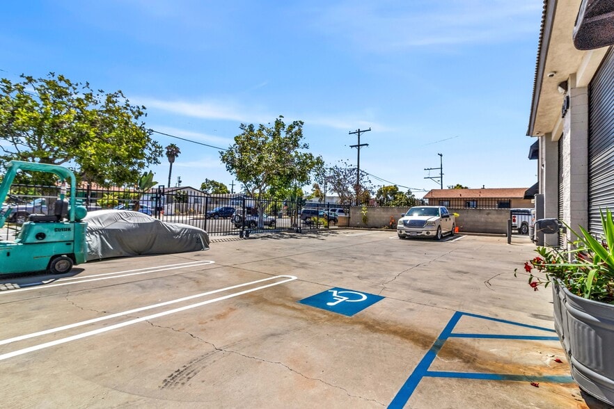 More Photos Of 1316-1320 Coolidge Ave, National City Light Distribution For Sale