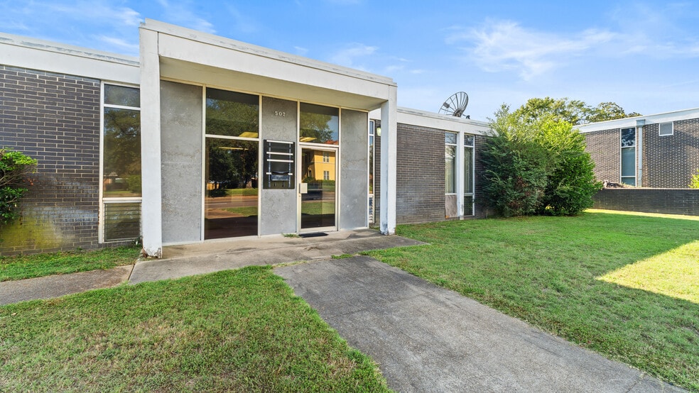 More Photos Of 507 Hickory St, Texarkana Office For Sale