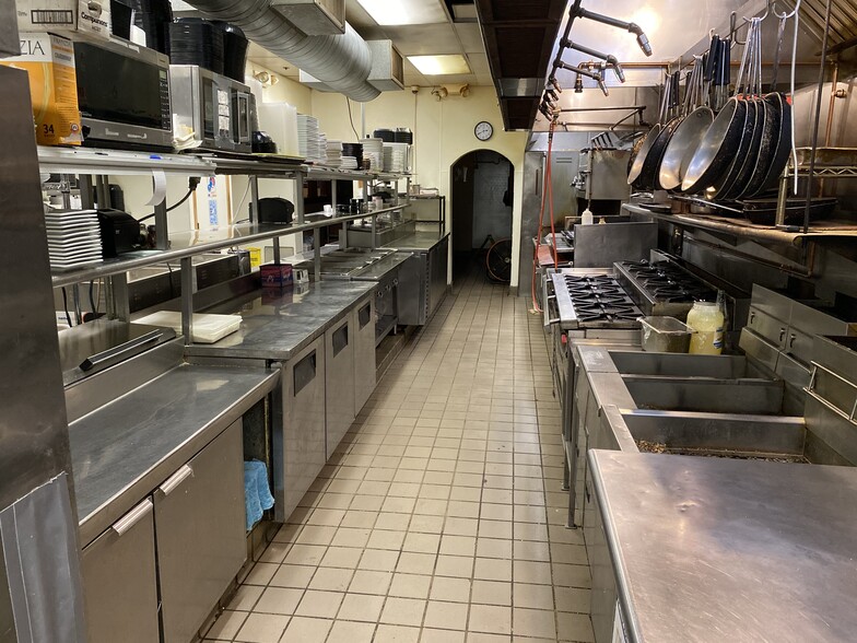 More Photos Of 1370 Burnet Ave, Syracuse Restaurant For Sale