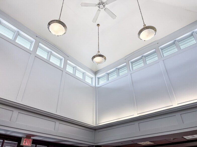 More Photos Of 3060 Industry Dr, Lancaster Specialty For Lease