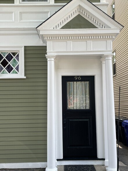 More Photos Of 96 Franklin St, Brookline Storefront Retail Residential For Sale