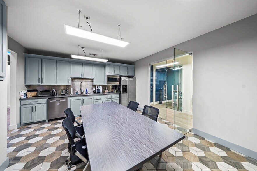 More Photos Of 12114 S Pipeline Rd, Euless Industrial For Lease