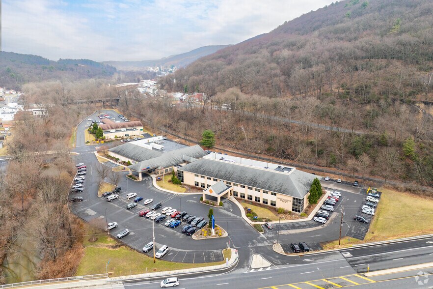 More Photos Of 100 Schuylkill Medical Plz, Pottsville Medical For Sale