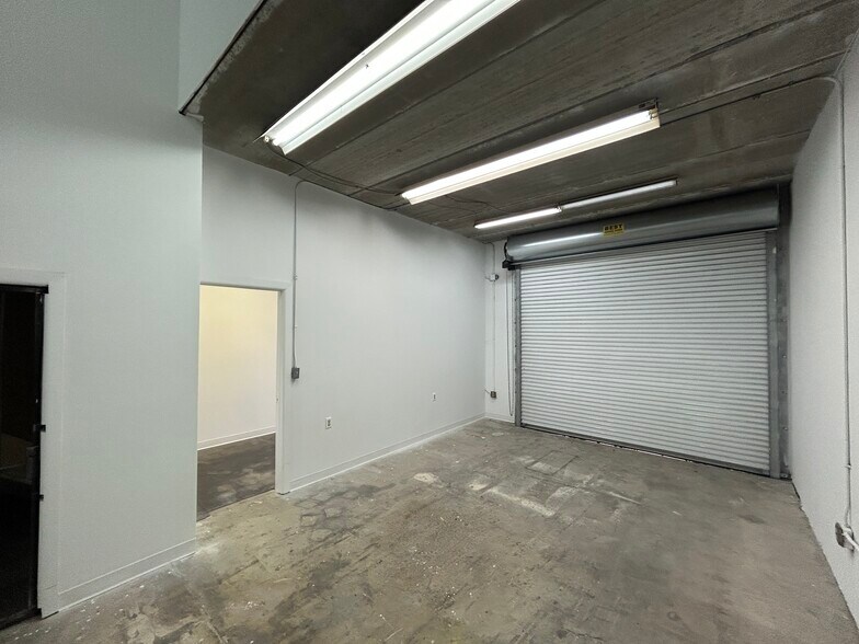 More Photos Of 20101-20161 NE 16th Pl, Miami Loft Creative Space For Sale