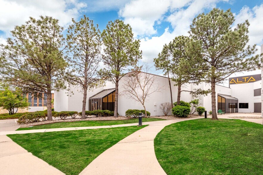 More Photos Of 2886 S Circle Dr, Colorado Springs Multifamily For Sale