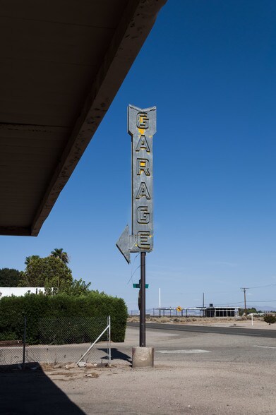 More Photos Of 525 E Yermo Rd, Yermo Service For Sale