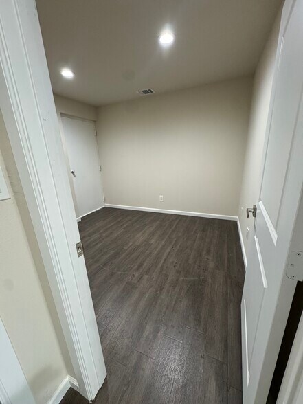 More Photos Of 312 N Ridge Rd, Marble Falls Office For Lease