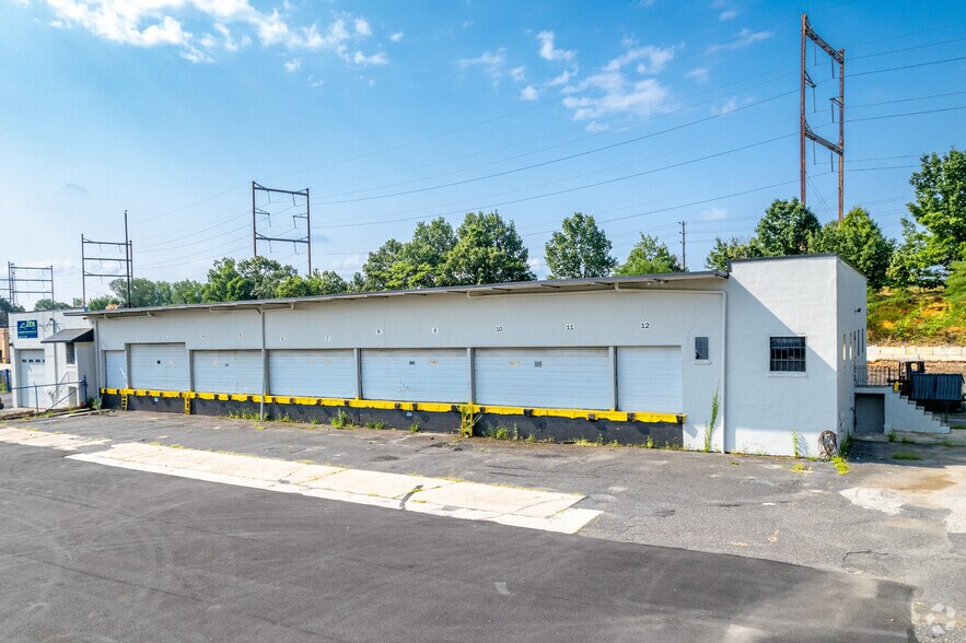 More Photos Of 7235 Boulevard Ave, Pennsauken Warehouse For Lease