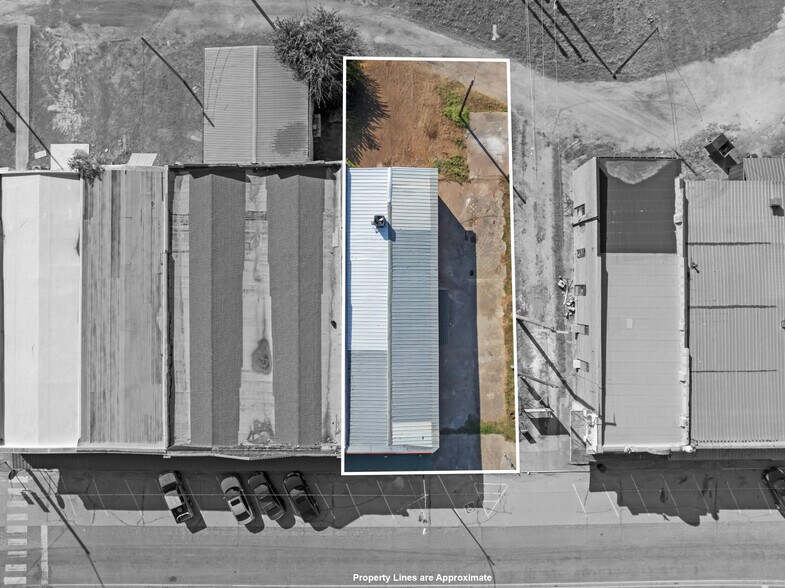 More Photos Of 109 W Main St, Itasca Storefront For Sale