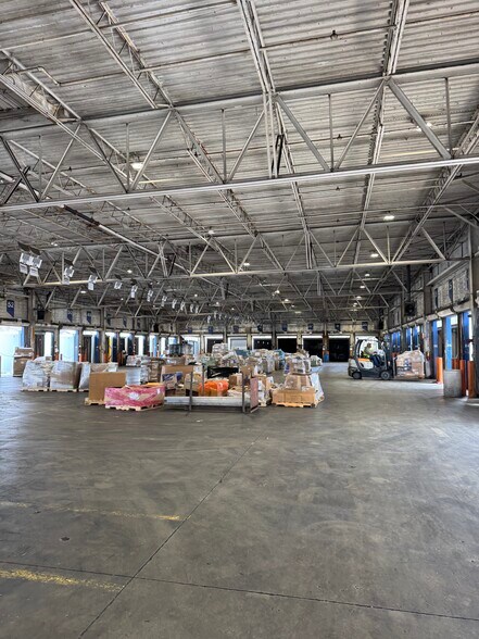 More Photos Of 2704 Bouldercrest Rd SE, Atlanta Distribution For Lease