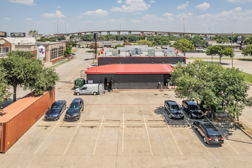 More Photos Of 10300 W Technology Blvd, Dallas Restaurant For Sale