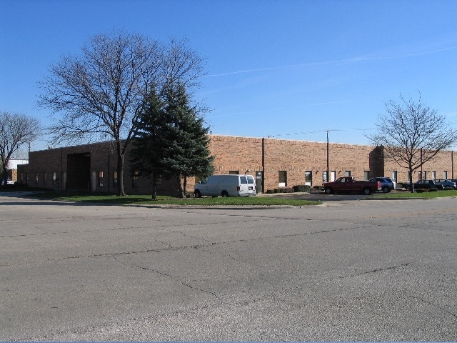 More Photos Of 1421-1429 Wright Blvd, Schaumburg Light Manufacturing For Lease
