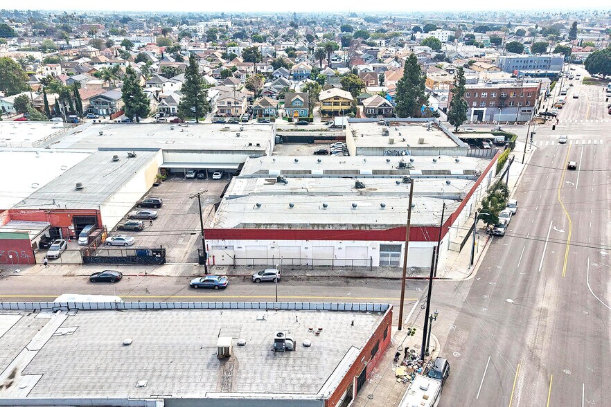 More Photos Of 3900-3912 S Broadway Pl, Los Angeles Manufacturing For Sale