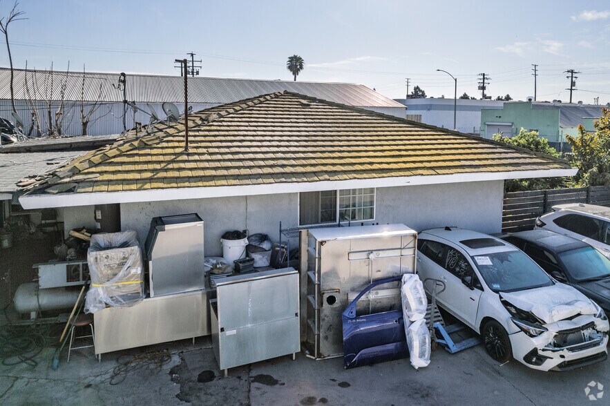 More Photos Of 2035 W 15th St, Long Beach Office For Sale