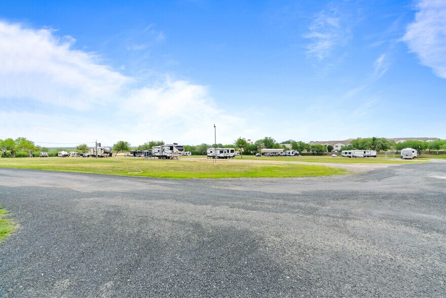 More Photos Of 3117 Highway 281, George West Specialty For Sale