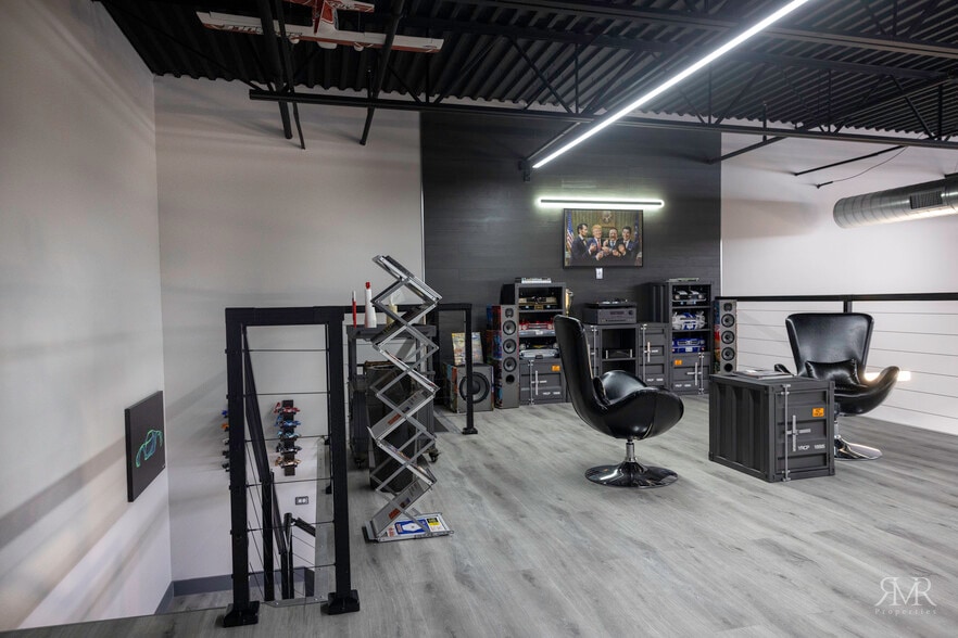 More Photos Of 1435 FM 1463 Rd, Katy Showroom For Sale