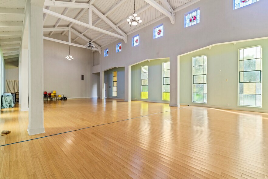 More Photos Of 6555 Geary Blvd, San Francisco Religious Facility For Sale