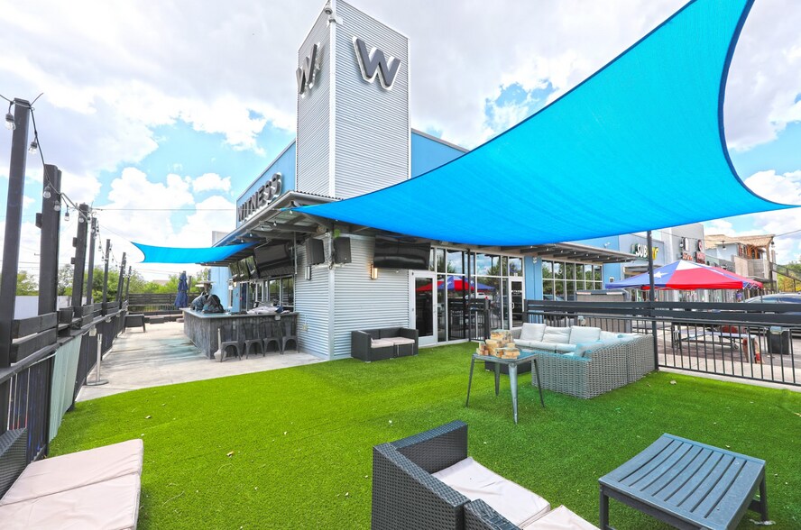 More Photos Of 7280 UTSA Blvd, San Antonio Freestanding For Lease