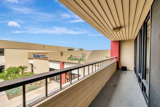 More Photos Of 8943-8951 Complex Dr, San Diego Office For Sale