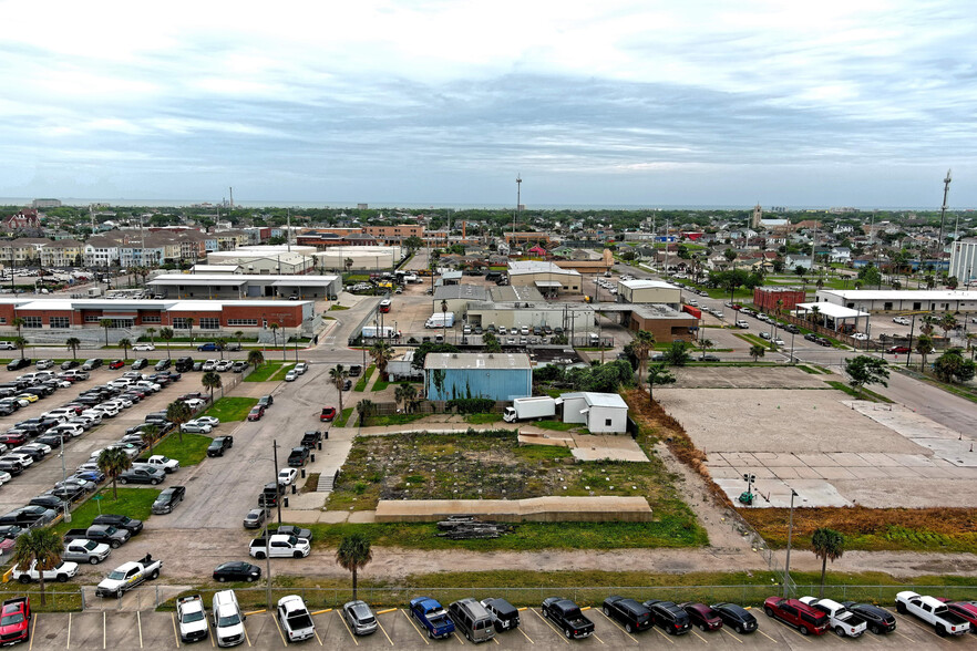 Primary Photo Of 303 31st St, Galveston Land For Sale