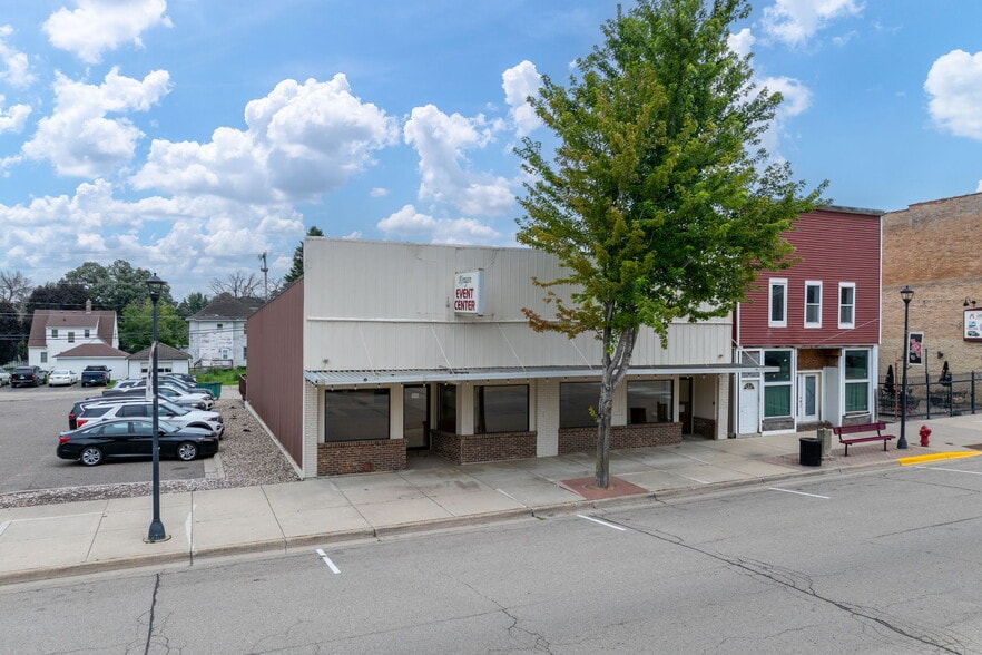 More Photos Of 620 2nd St, Kenyon Storefront For Sale