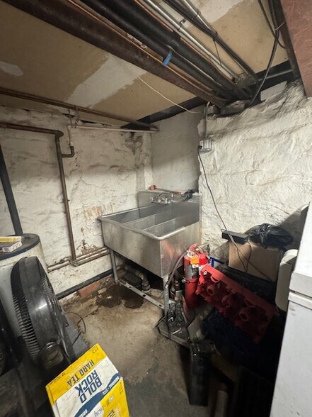 More Photos Of 236 16th St, Brooklyn Storefront Retail Residential For Sale