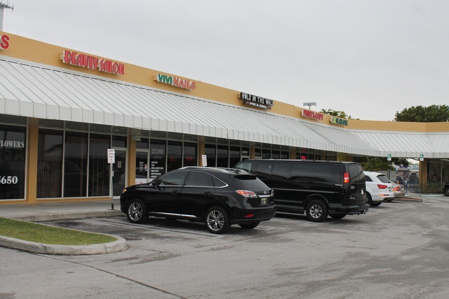 More Photos Of 12029-12083 SW 117th Ave, Miami Unknown For Lease