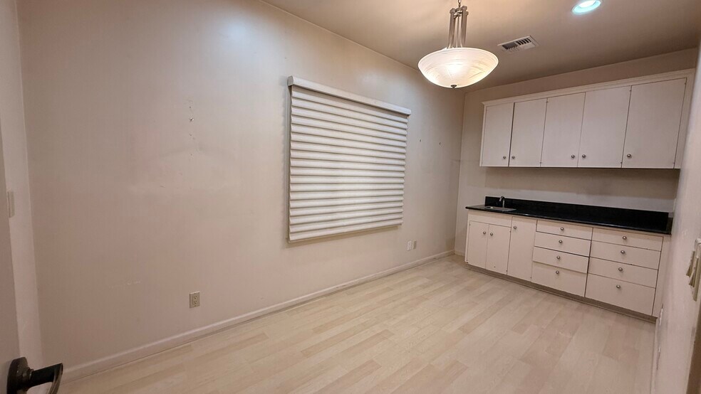 More Photos Of 3311 Mission Dr, Santa Cruz Medical For Sale