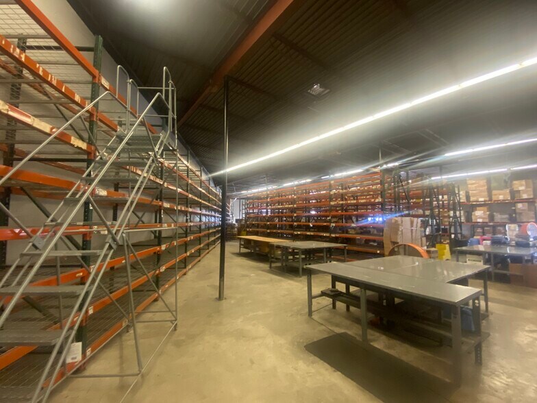 More Photos Of 2001 Saint Louis Ave, Fort Worth Warehouse For Lease