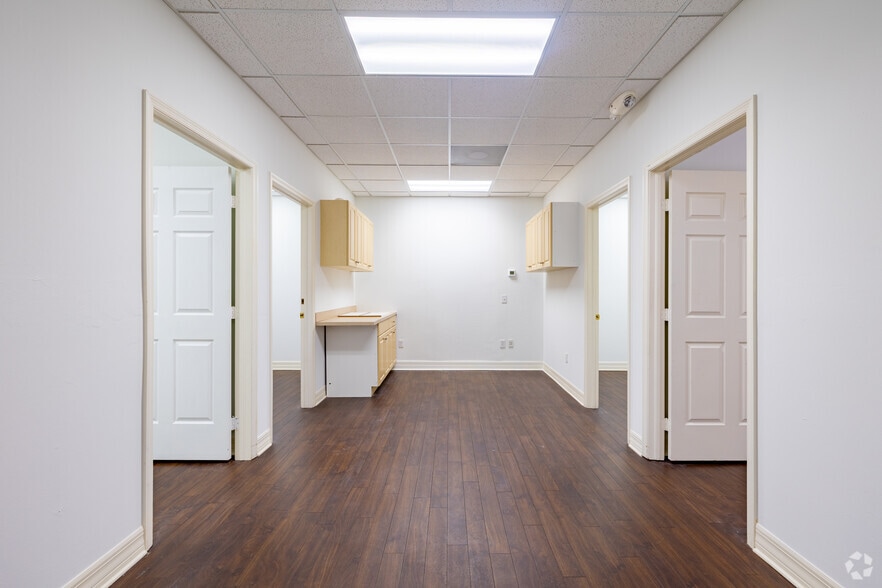 More Photos Of 8991 Daniels Center Dr, Fort Myers Medical For Sale