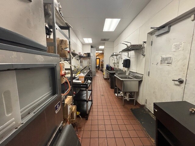 More Photos Of 125 NE 32nd St, Miami Apartments For Lease