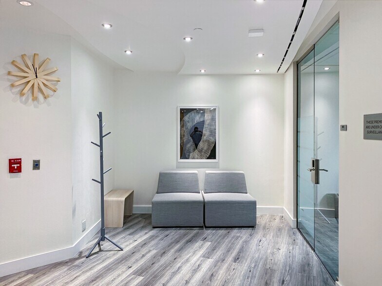 More Photos Of 125 Commerce Valley Dr W, Markham Coworking Space