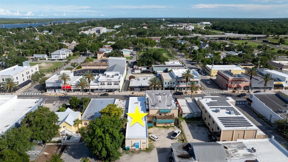 More Photos Of 419 Canal St, New Smyrna Beach Storefront Retail Office For Lease