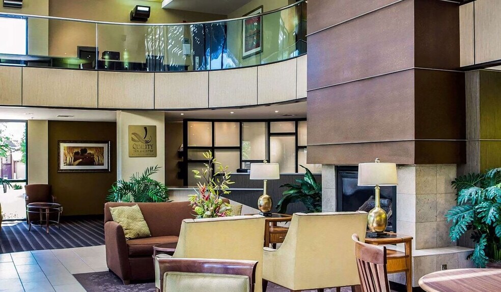 More Photos Of 4112 N Brandywine Dr, Peoria Hotel For Sale