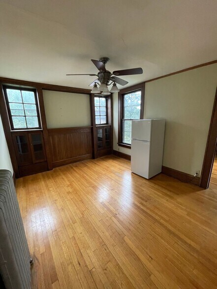 More Photos Of 811 16th St, Des Moines Apartments For Sale