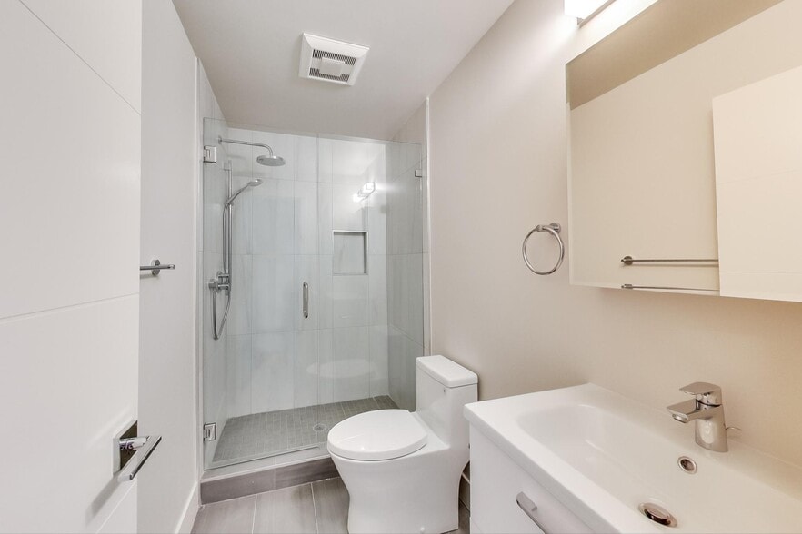 More Photos Of 811-815 Oak St, San Francisco Apartments For Sale