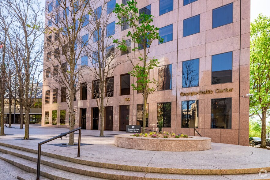 More Photos Of 133 Peachtree St NE, Atlanta Office For Lease