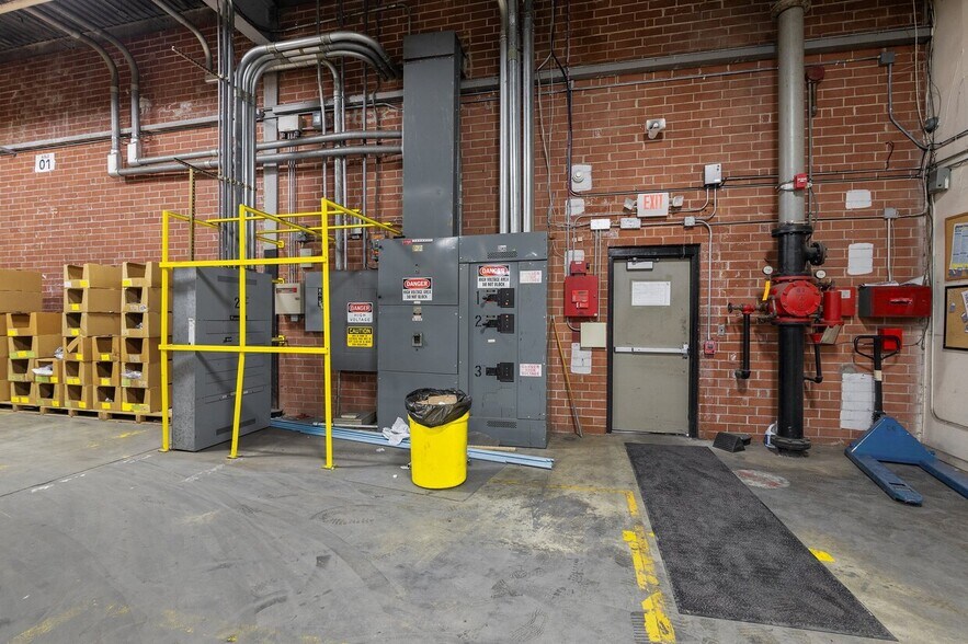 More Photos Of 1350 Cunningham Rd N, Kinston Warehouse For Lease