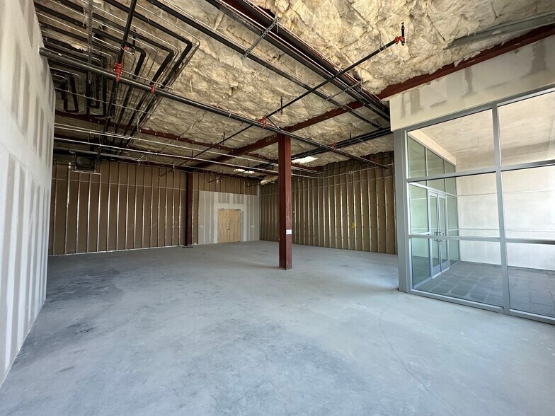 More Photos Of 4625-4635 Admiralty Way, Marina Del Rey Unknown For Lease