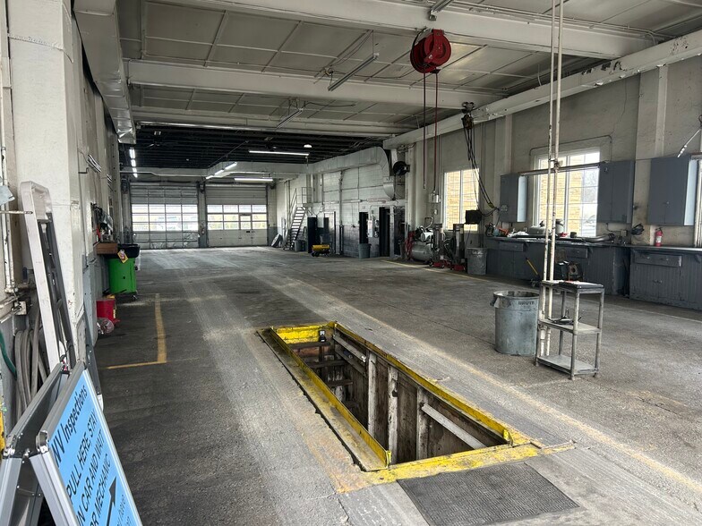 More Photos Of 8977 Williamsport Pike, Falling Waters Warehouse For Sale