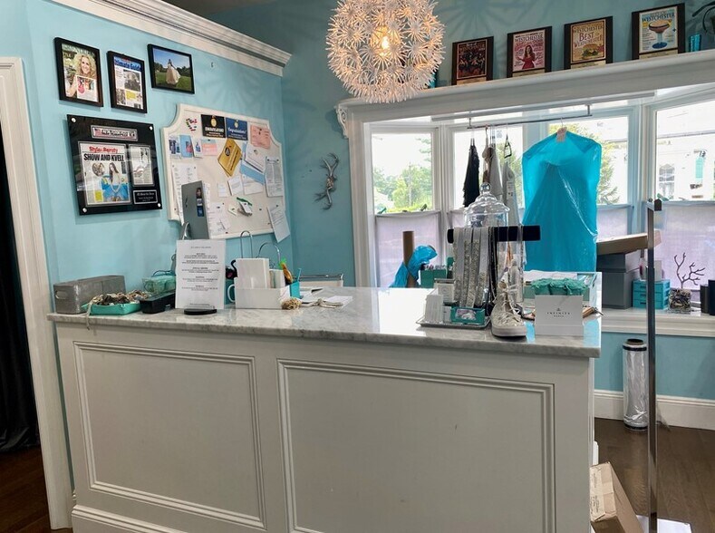 More Photos Of 480 Main St, Armonk Storefront Retail Office For Lease