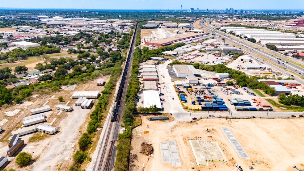 More Photos Of 3534-3542 Copeland Dr, San Antonio Light Manufacturing For Lease